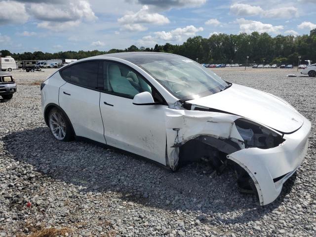 7SAYGAEE1NF466654 - 2022 TESLA MODEL Y WHITE photo 4