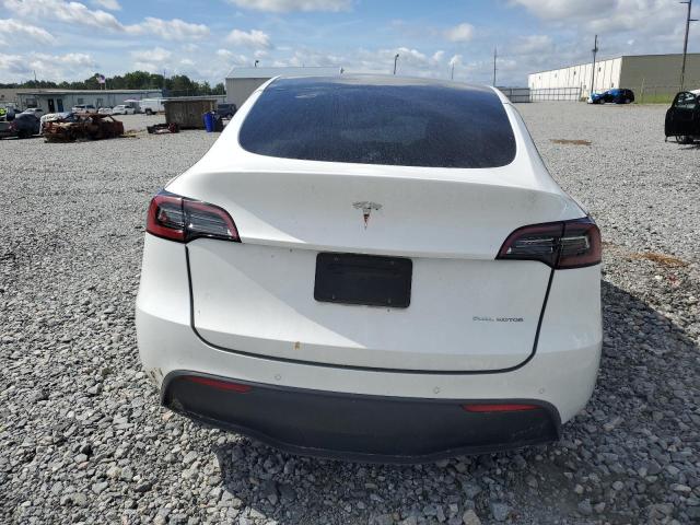 7SAYGAEE1NF466654 - 2022 TESLA MODEL Y WHITE photo 6