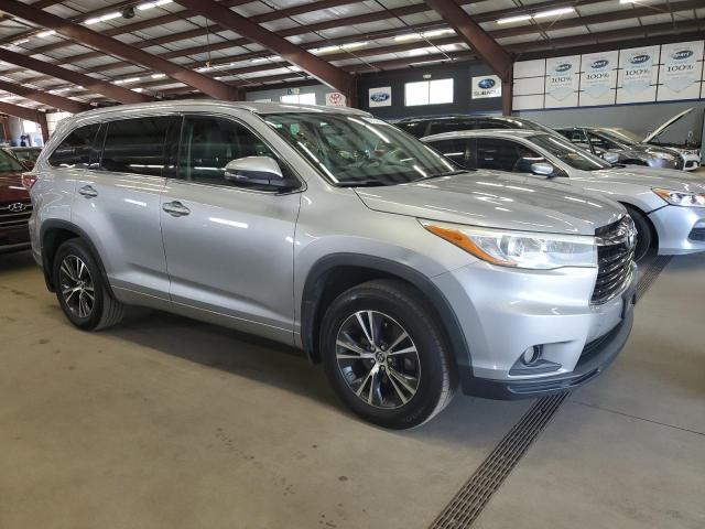 5TDJKRFH1GS250855 - 2016 TOYOTA HIGHLANDER XLE SILVER photo 4