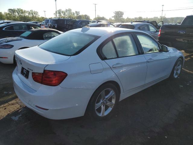 WBA3C3C53FP663640 - 2015 BMW 320 I XDRIVE WHITE photo 3