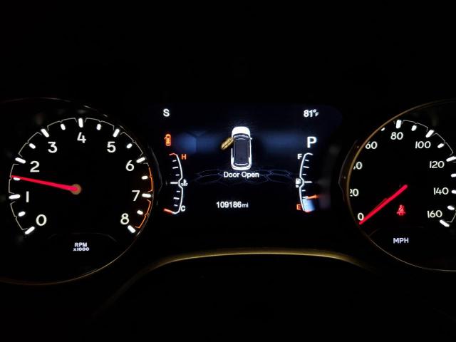 3C4NJDBB9HT692783 - 2017 JEEP COMPASS LATITUDE შავი ფოტო 9