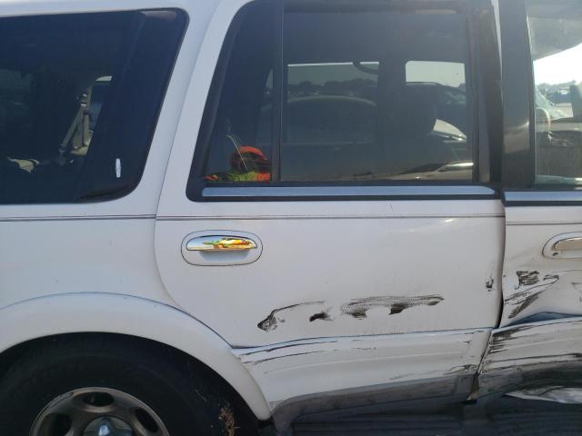 5LMPU28L1WLJ47439 - 1998 LINCOLN NAVIGATOR თეთრი ფოტო 11