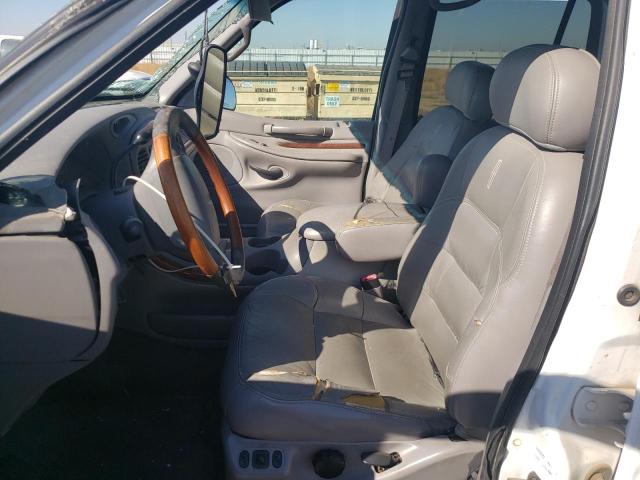 5LMPU28L1WLJ47439 - 1998 LINCOLN NAVIGATOR თეთრი ფოტო 7