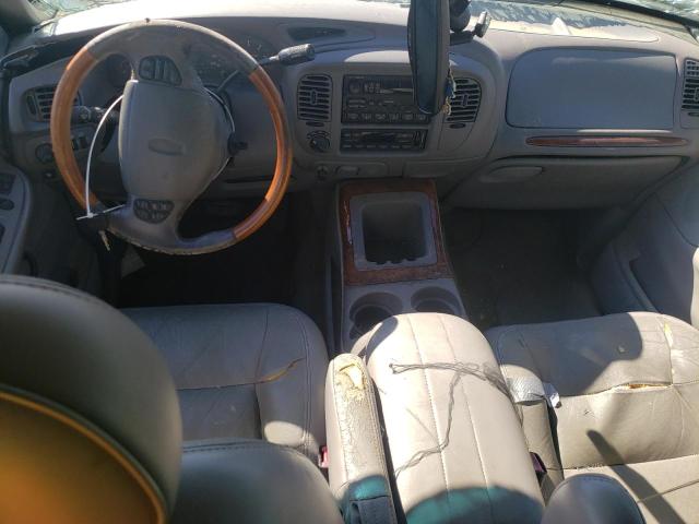 5LMPU28L1WLJ47439 - 1998 LINCOLN NAVIGATOR თეთრი ფოტო 8