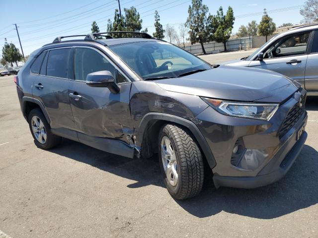 JTMW1RFV5KJ013533 - 2019 TOYOTA RAV4 XLE GRAY photo 4