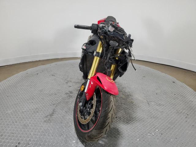 JH2SC7711JK100919 - 2018 HONDA CBR1000 RR RED photo 2