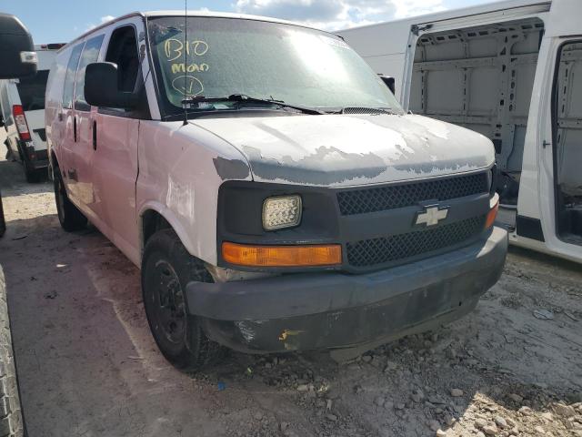 1GCGG25C991128477 - 2009 CHEVROLET EXPRESS G2 WHITE photo 4