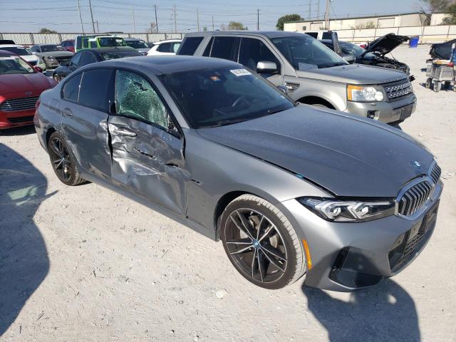 3MW39FS00P8D05935 - 2023 BMW 330XE Մոխրագույն լուսանկար 4