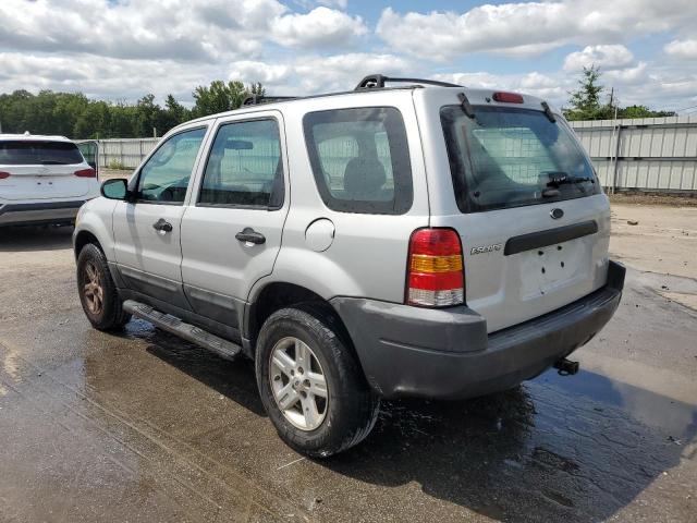 1FMYU02113KD39562 - 2003 FORD ESCAPE XLS SILVER photo 2