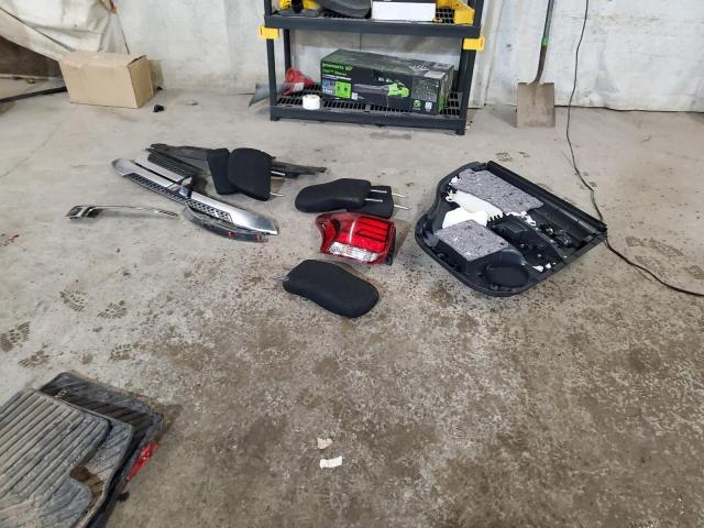 JA4AD2A34KZ055556 - 2019 MITSUBISHI OUTLANDER ES ნაცრისფერი ფოტო 13