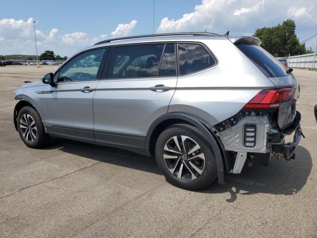 3VVFB7AX3RM124199 - 2024 VOLKSWAGEN TIGUAN S GRAY photo 2