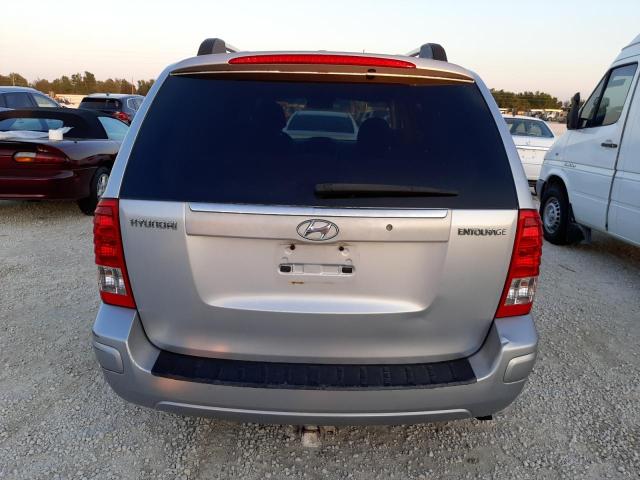 KNDMC233076014756 - 2007 HYUNDAI ENTOURAGE GLS SILVER photo 6