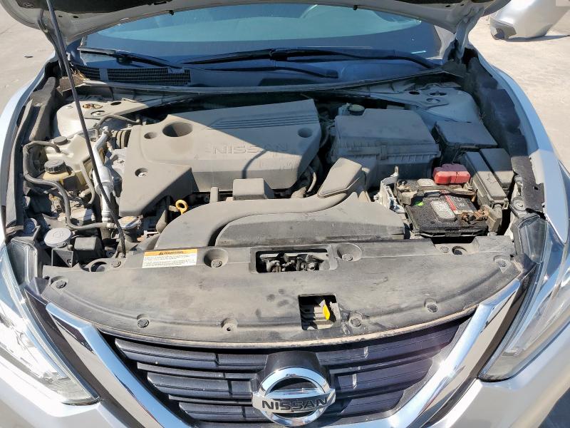 1N4AL3AP5JC266581 - 2018 NISSAN ALTIMA 2.5 SILVER photo 11
