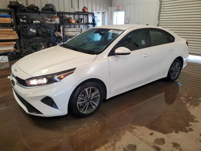 2023 KIA FORTE LX, null