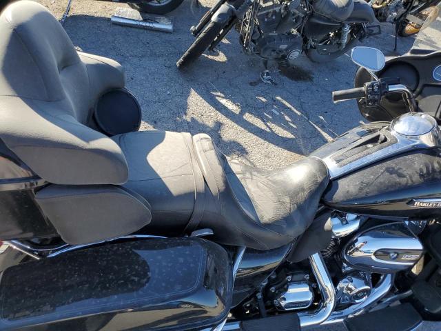 1HD1FCC15KB637075 - 2019 HARLEY-DAVIDSON FLHTCU BLACK photo 5