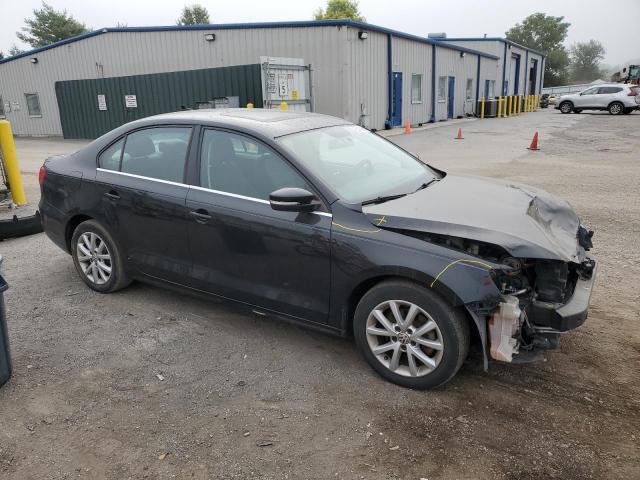 3VWDP7AJ2DM266262 - 2013 VOLKSWAGEN JETTA SE BLACK photo 4