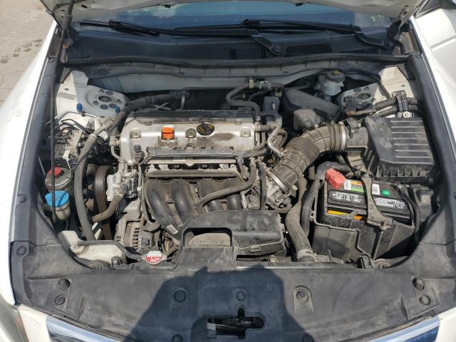 1HGCP2F41BA141995 - 2011 HONDA ACCORD LXP თეთრი ფოტო 11