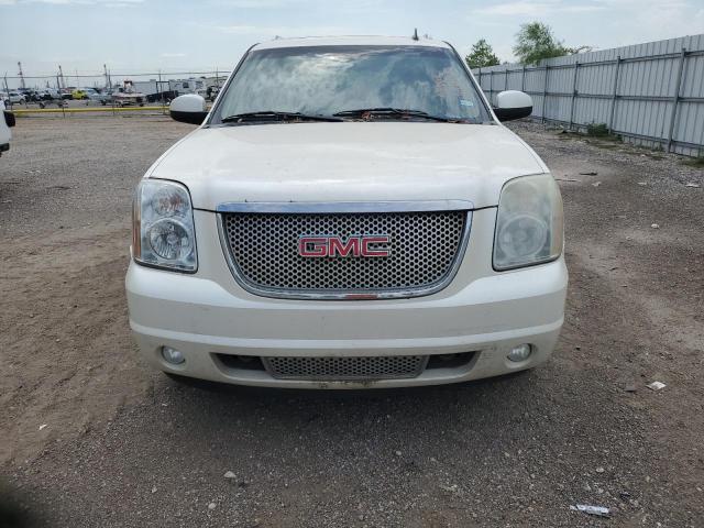 1GKS2MEF2BR378301 - 2011 GMC YUKON XL DENALI CREAM photo 5