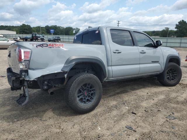 3TMCZ5AN6LM308608 - 2020 TOYOTA TACOMA DOUBLE CAB GRAY photo 3