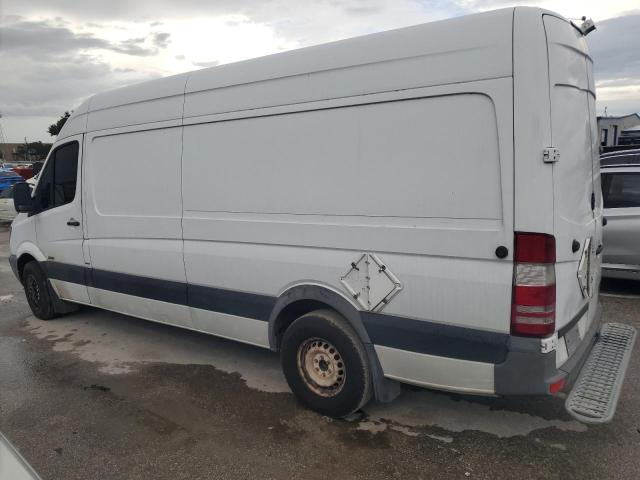 WD3PE8CB3B5588598 - 2011 MERCEDES-BENZ SPRINTER 2500 WHITE photo 2