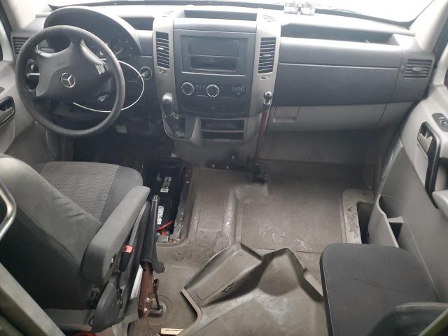 WD3PE8CB3B5588598 - 2011 MERCEDES-BENZ SPRINTER 2500 WHITE photo 8