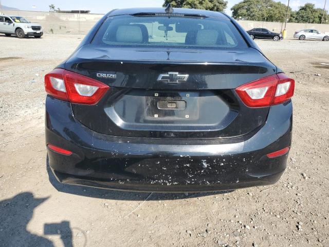1G1BC5SM9J7190265 - 2018 CHEVROLET CRUZE LS Schwarz Foto 6
