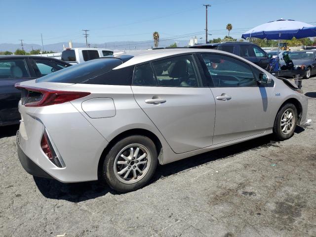 JTDKARFP8H3065090 - 2017 TOYOTA PRIUS PRIM 银色 照片 3