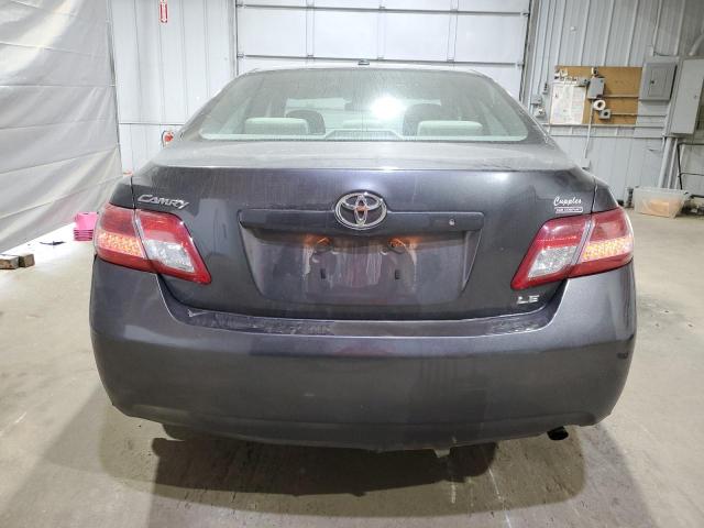 4T4BF3EK0AR014799 - 2010 TOYOTA CAMRY BASE GRAY photo 6
