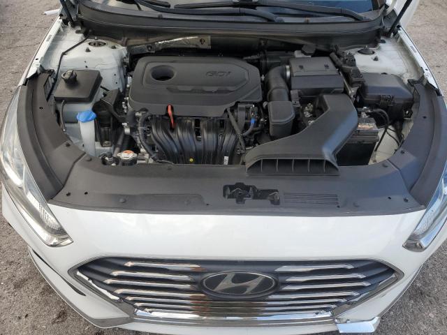 5NPE24AF7KH791644 - 2019 HYUNDAI SONATA SE WHITE photo 11