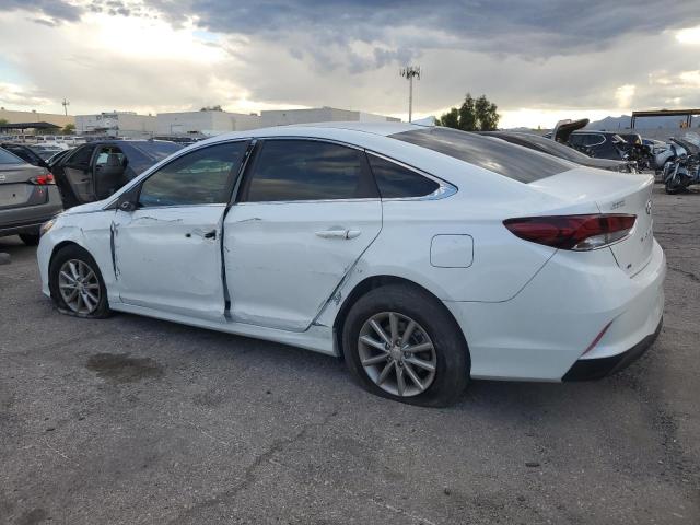 5NPE24AF7KH791644 - 2019 HYUNDAI SONATA SE WHITE photo 2