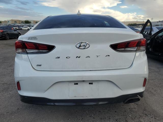 5NPE24AF7KH791644 - 2019 HYUNDAI SONATA SE WHITE photo 6