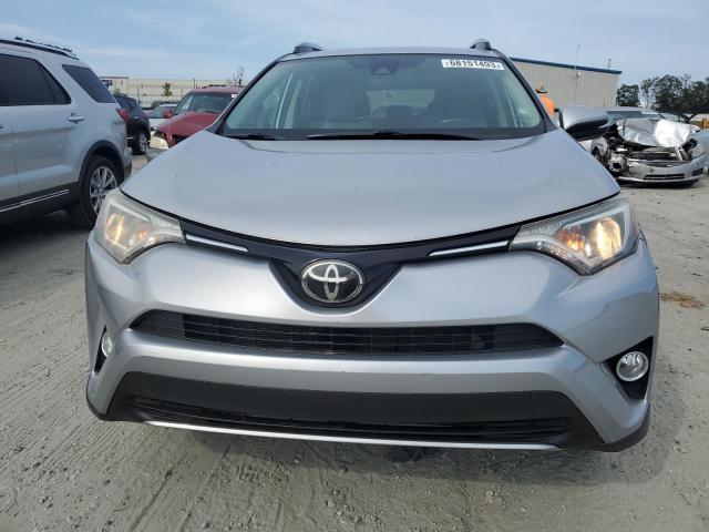 2T3WFREV3HW329820 - 2017 TOYOTA RAV4 XLE SILVER photo 5