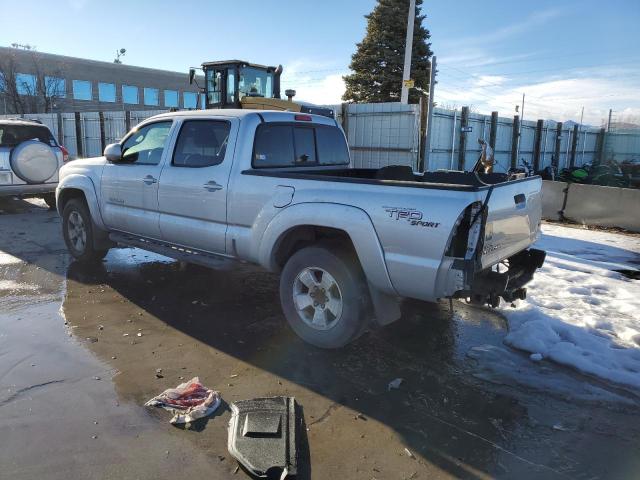 5TEMU4FN2AZ675933 - 2010 TOYOTA TACOMA DOUBLE CAB LONG BED SILVER photo 2