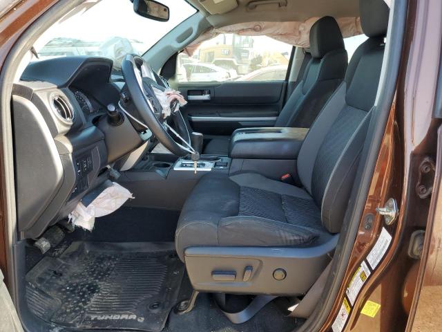 5TFUW5F15HX603851 - 2017 TOYOTA TUNDRA DOUBLE CAB SR/SR5 BURGUNDY photo 7