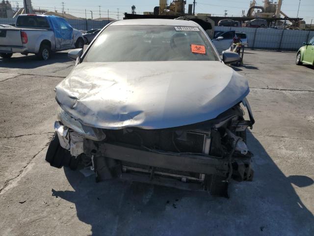 4T1BF1FK1GU517893 - 2016 TOYOTA CAMRY LE SILVER photo 5