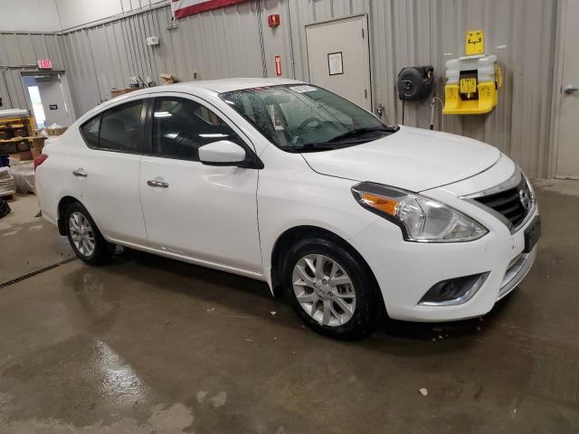 3N1CN7AP2JL843899 - 2018 NISSAN VERSA S 白色 照片 4