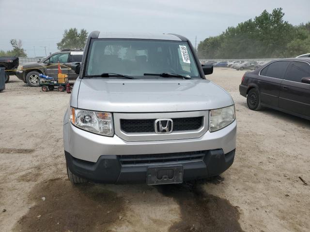 5J6YH2H36BL002918 - 2011 HONDA ELEMENT LX 银色 照片 5