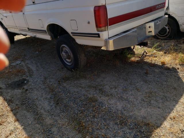 2FTJW36M7LCA92378 - 1990 FORD F350 WHITE photo 2