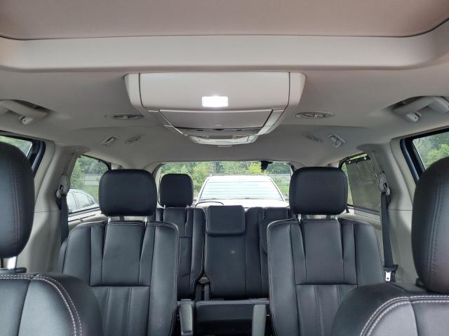 2C4RC1CG4GR283080 - 2016 CHRYSLER TOWN & COU TOURING L BLUE photo 10