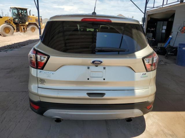 1FMCU0GD7HUC88237 - 2017 FORD ESCAPE SE 棕色 照片 6