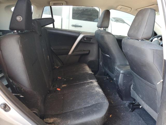 2T3ZFREV7GW312546 - 2016 TOYOTA RAV4 LE SILVER photo 11