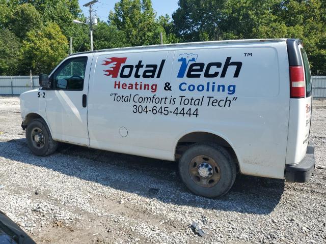 1GCWGFCG6D1159039 - 2013 CHEVROLET EXPRESS G2 WHITE photo 2