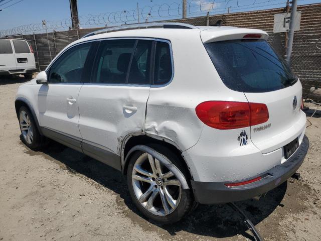 WVGAV7AXXCW598752 - 2012 VOLKSWAGEN TIGUAN S WHITE photo 2