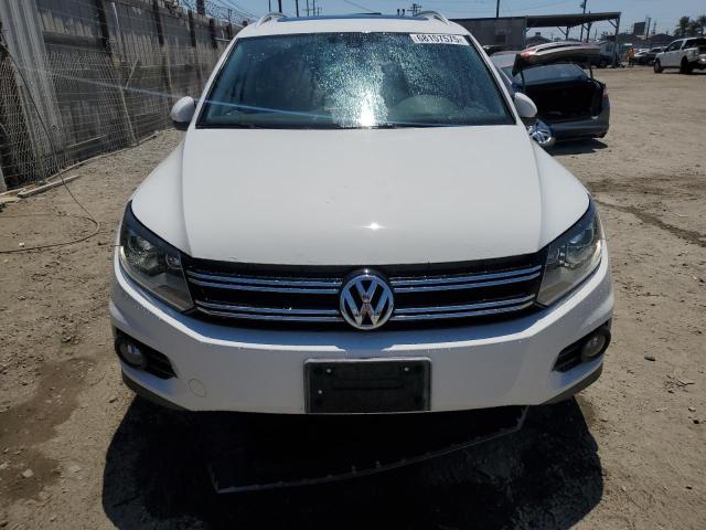 WVGAV7AXXCW598752 - 2012 VOLKSWAGEN TIGUAN S WHITE photo 5