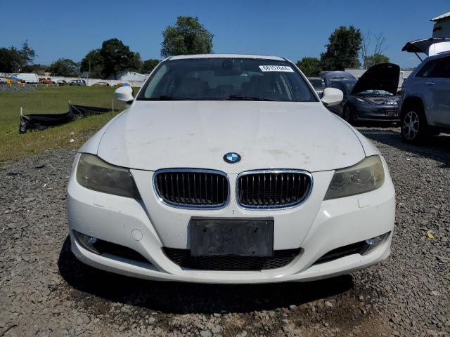 WBAPK5C56BF122095 - 2011 BMW 328 XI SULEV WHITE photo 5