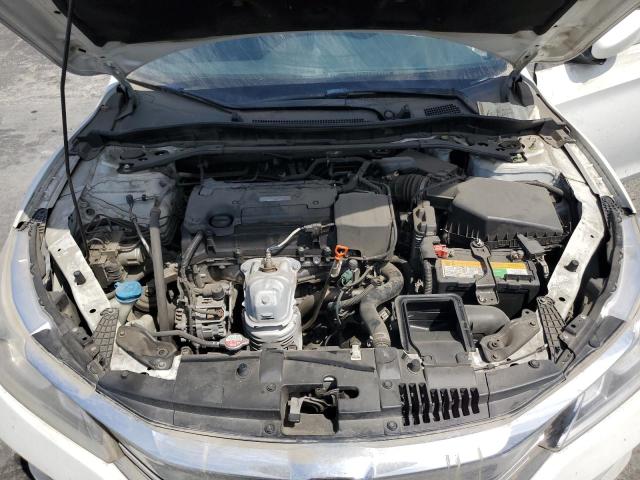 1HGCR2F50HA269303 - 2017 HONDA ACCORD SPORT 白色 照片 11