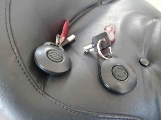 1HD1FCW106Y676655 - 2006 HARLEY-DAVIDSON FLHTCUI BLACK photo 8