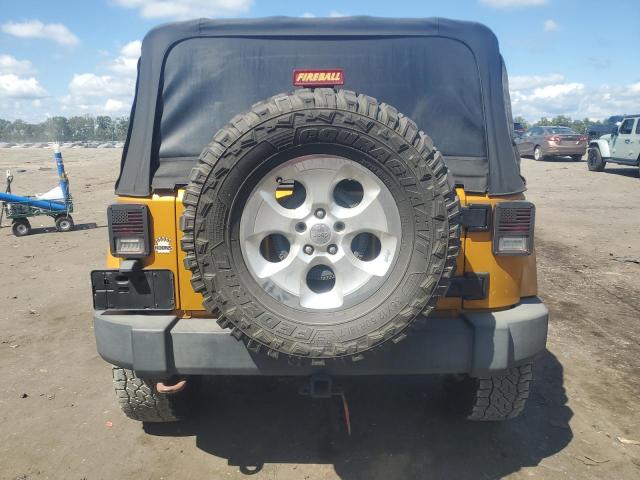 1C4AJWBG0EL325946 - 2014 JEEP WRANGLER SAHARA Narıncı foto 6