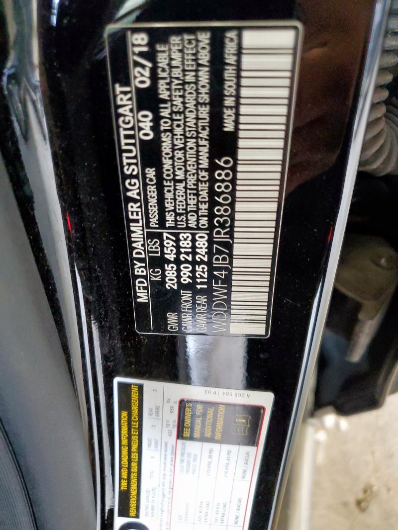 WDDWF4JB7JR386886 - 2018 MERCEDES-BENZ C 300 Qara foto 12