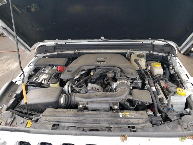 1C4HJXEG3JW206894 - 2018 JEEP WRANGLER U SAHARA WHITE photo 11